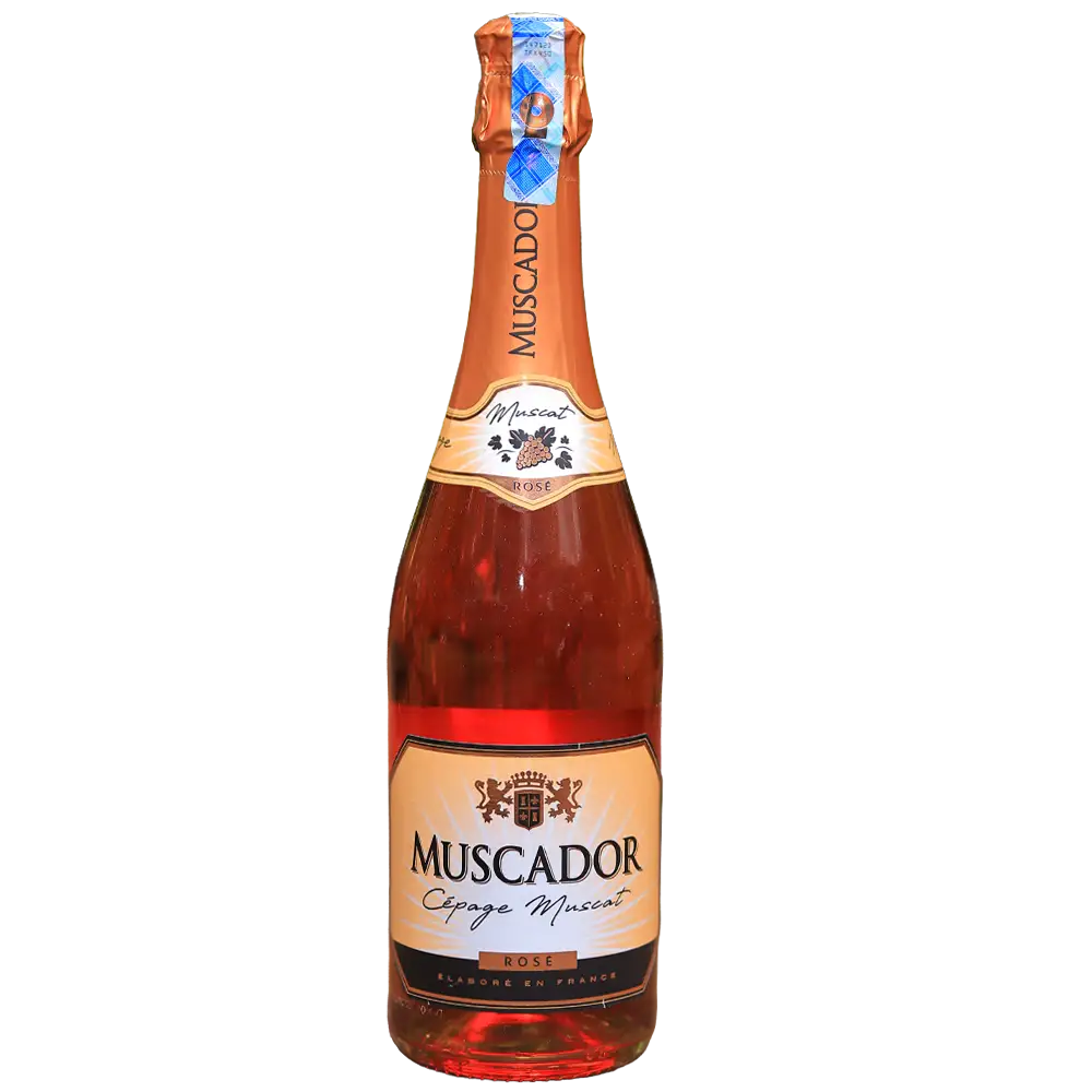 Bottle of Muscador Rosé sparkling wine